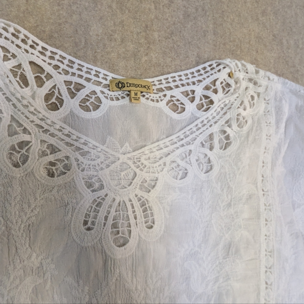 Democracy White Lace All Cotton Grandma Chic Blouse Size Medium Bridal Beach - Picture 2 of 9